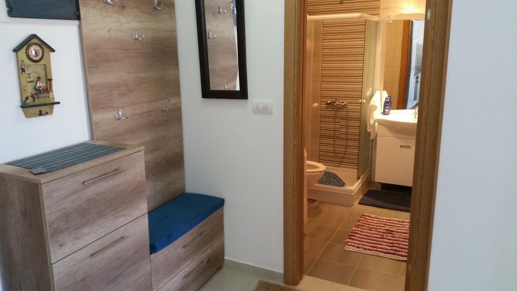 Apartman Dajana อุลซิน ภายนอก รูปภาพ