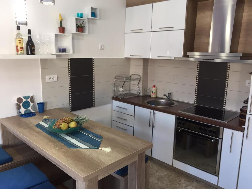 Apartman Dajana อุลซิน ภายนอก รูปภาพ