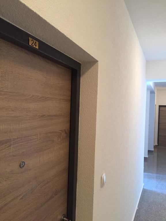 Apartman Dajana อุลซิน ภายนอก รูปภาพ