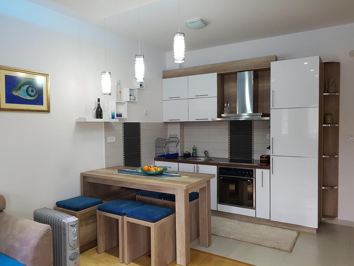 Apartman Dajana อุลซิน ภายนอก รูปภาพ