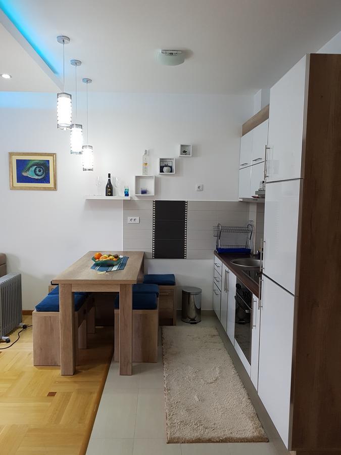 Apartman Dajana อุลซิน ภายนอก รูปภาพ