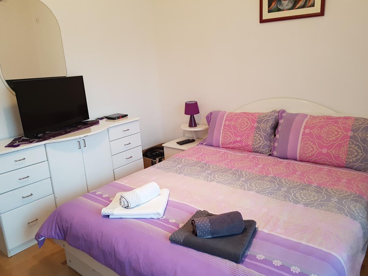 Apartman Dajana อุลซิน ภายนอก รูปภาพ