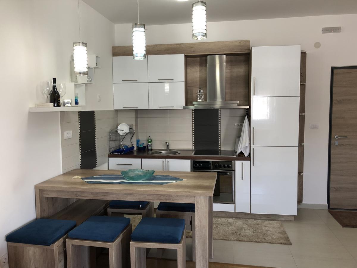 Apartman Dajana อุลซิน ภายนอก รูปภาพ