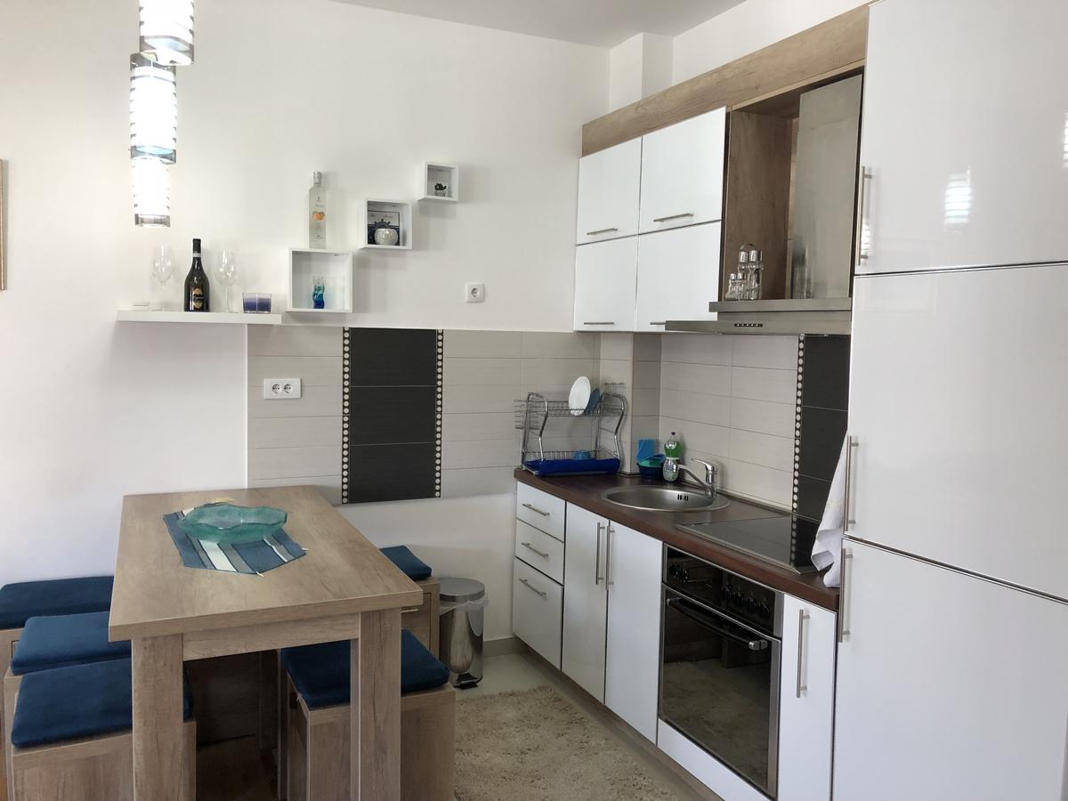Apartman Dajana อุลซิน ภายนอก รูปภาพ