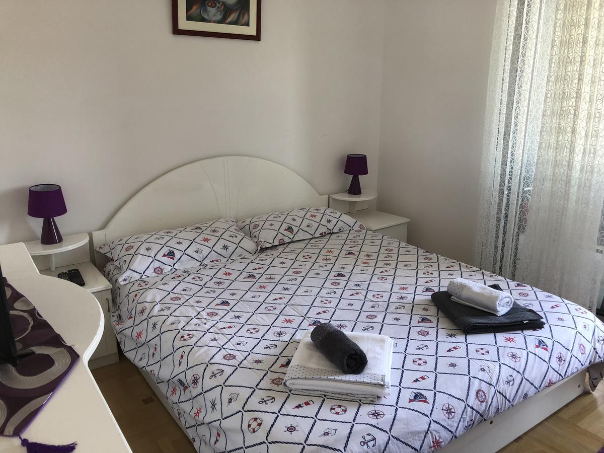 Apartman Dajana อุลซิน ภายนอก รูปภาพ