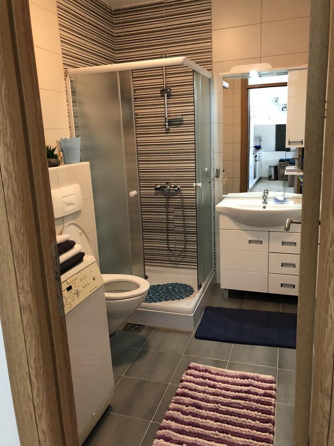 Apartman Dajana อุลซิน ภายนอก รูปภาพ
